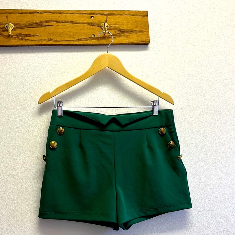Like an Angel Emerald Green Dressy Shorts Women’s Size XL Like New